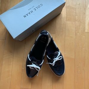 NWT Cole Haan Moccasins Patent Leather size 7.5